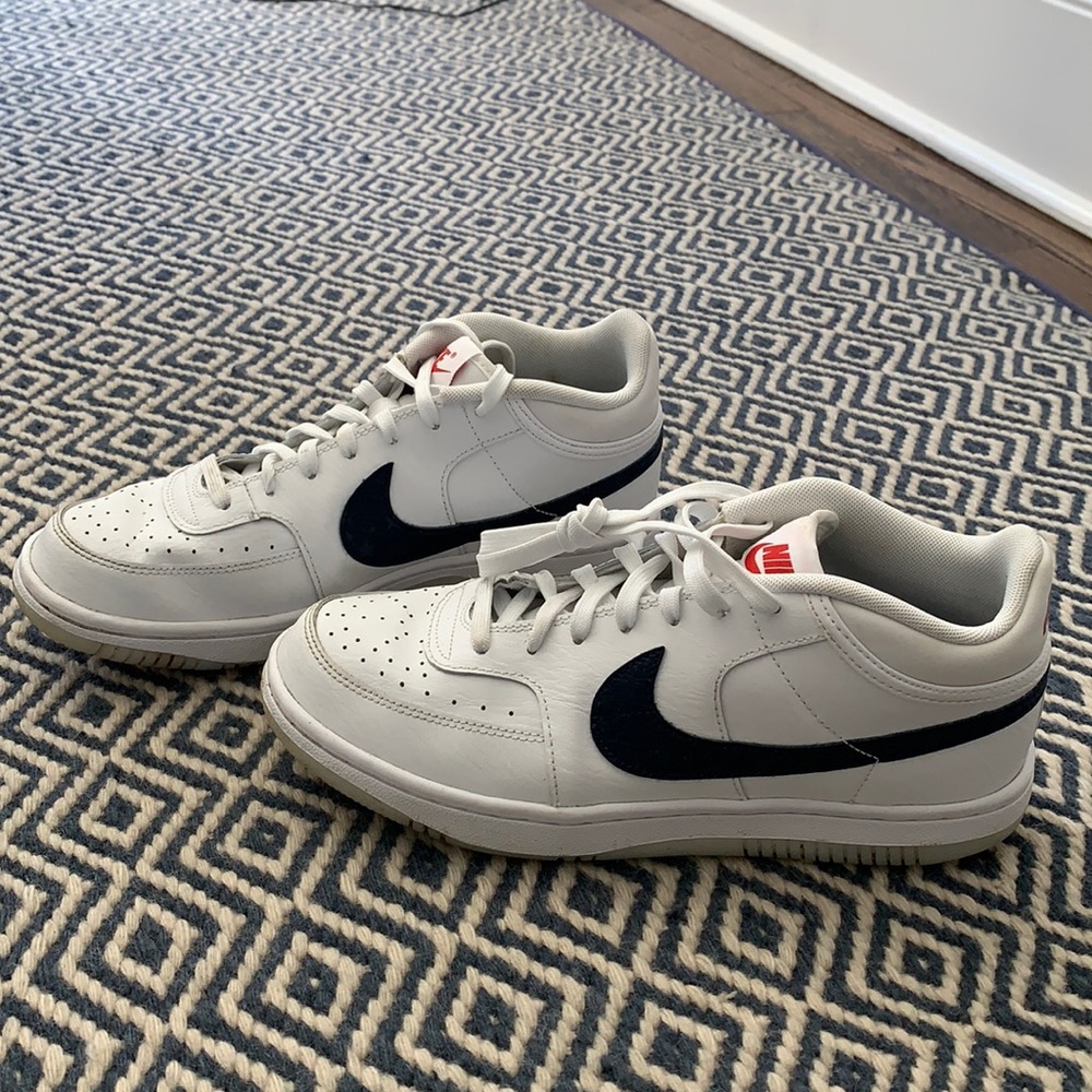 Nike Sky Force 3/4 Men’s Sneaker- Brand New, Barely worn